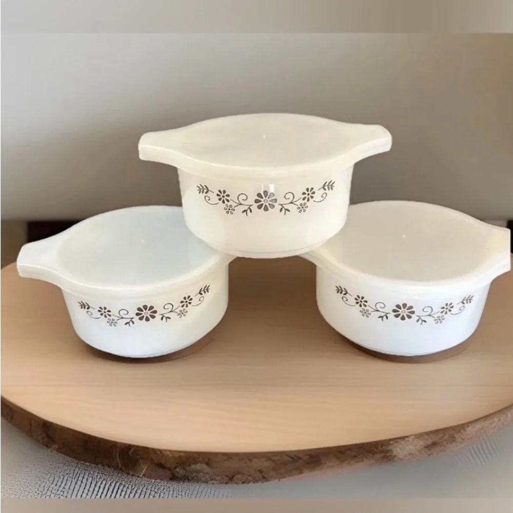 Vintage Corning Ware Spring Blossom Brown Daisy Covered Soup Bowls Set